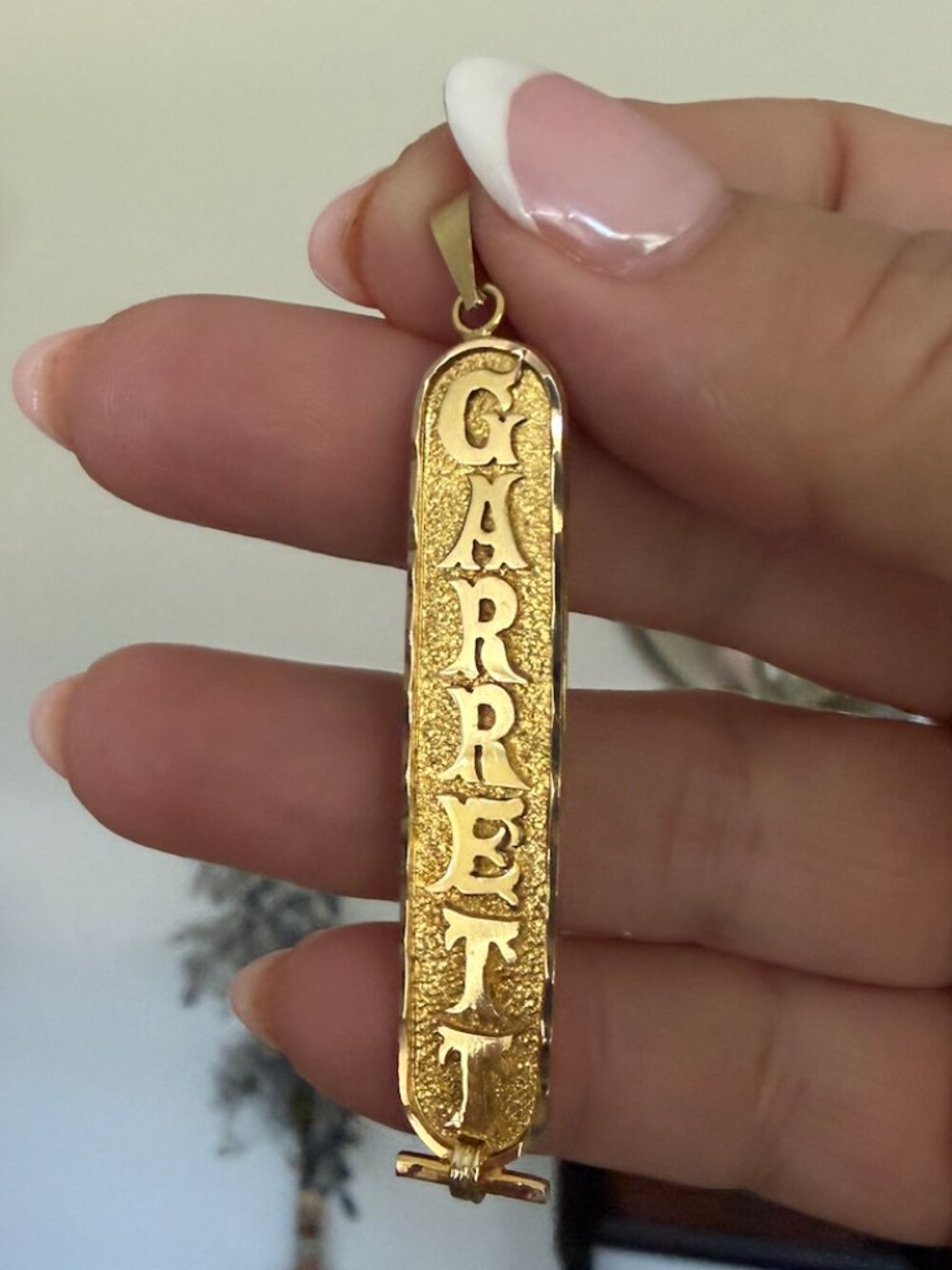 Vintage Solid 14K Gold Personalized Egyptian Cartouche Pendant – GARRETT